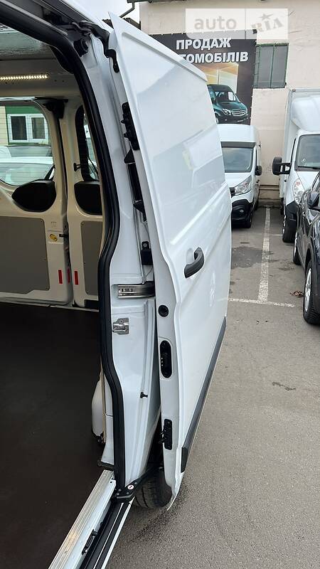 Грузовой фургон Ford Transit Custom 2017 в Луцке фото 27 Грузовой фургон Ford Transit Custom 2017 в Луцке