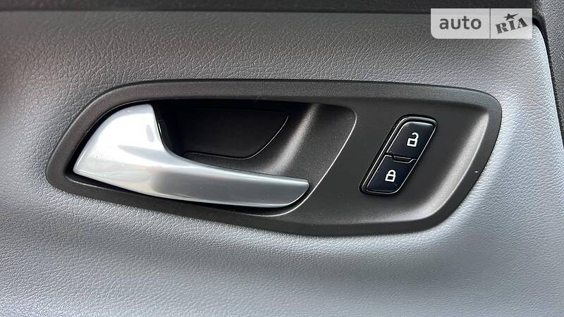 Грузовой фургон Ford Transit Custom 2017 в Луцке фото 36 Грузовой фургон Ford Transit Custom 2017 в Луцке