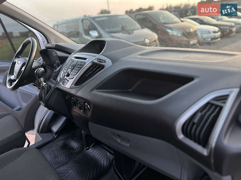 Вантажний фургон Ford Transit Custom 2016 в Береговому