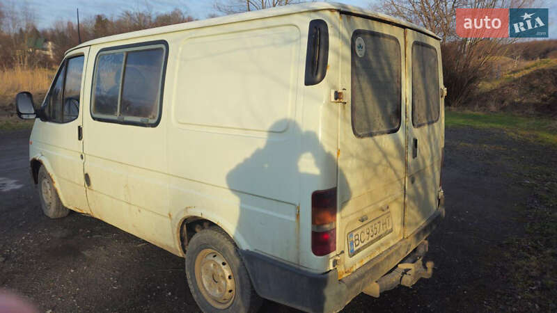 Вантажний фургон Ford Transit Custom 1997 в Львові