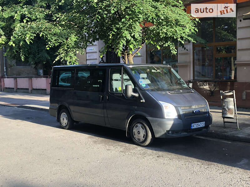 Мінівен Ford Transit Custom 2012 в Яремчі