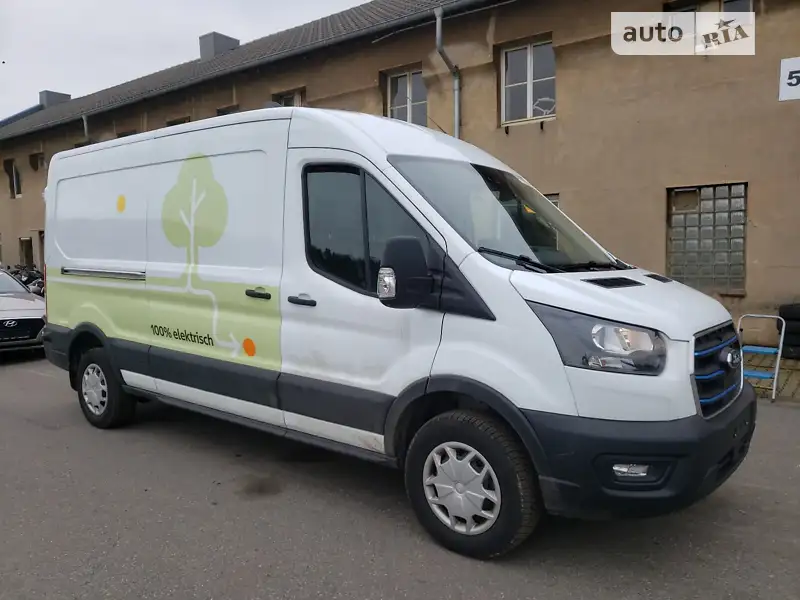 Минивэн Ford Transit Custom 2023 в 