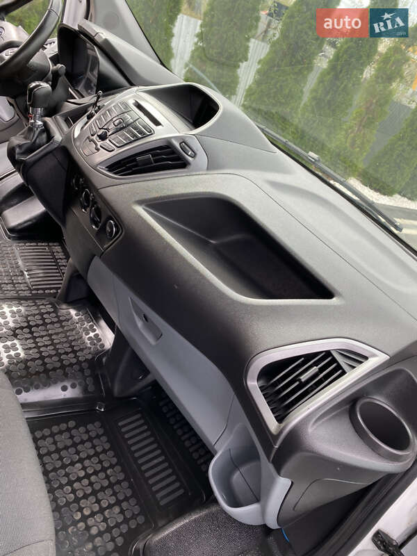 Вантажний фургон Ford Transit Custom 2017 в Івано-Франківську фото 25 Вантажний фургон Ford Transit Custom 2017 в Івано-Франківську