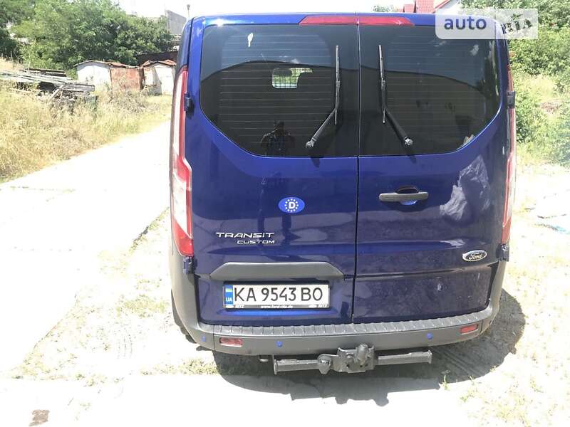 Вантажопасажирський фургон Ford Transit Custom 2015 в Києві