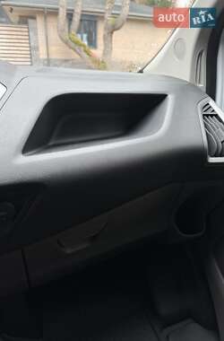 Вантажний фургон Ford Transit Custom 2022 в 