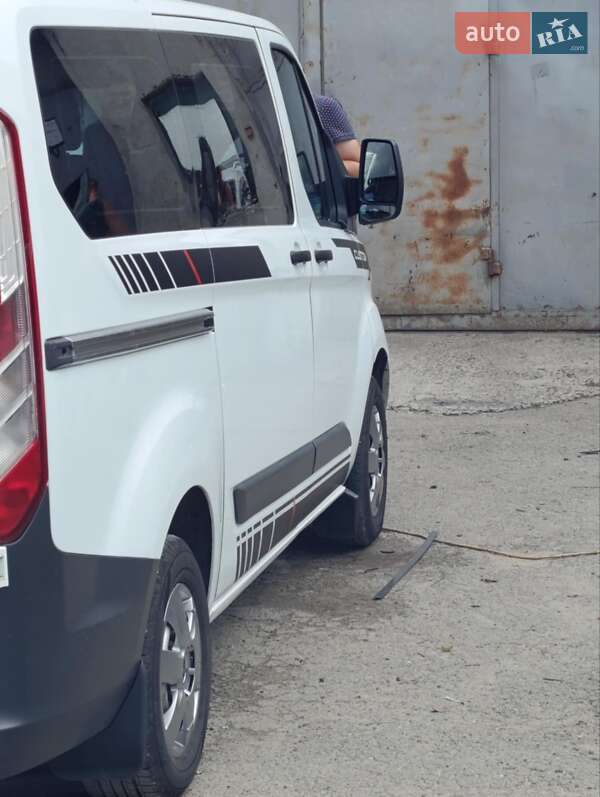 Мінівен Ford Transit Custom 2016 в Тернополі