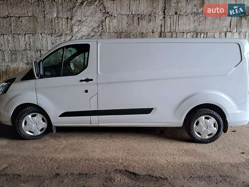 Вантажний фургон Ford Transit Custom 2018 в Львові