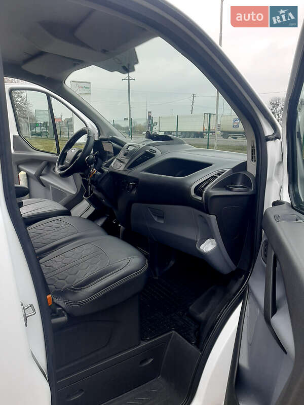 Мінівен Ford Transit Custom 2016 в Радехові