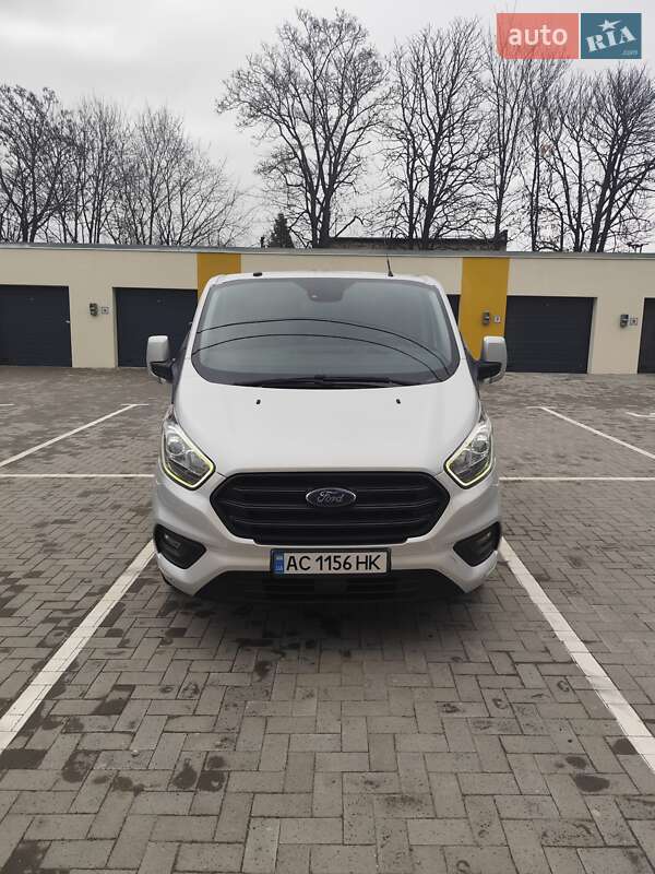 Вантажопасажирський фургон Ford Transit Custom 2018 в Луцьку