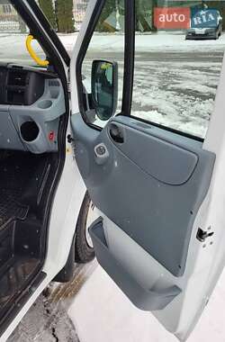 Минивэн Ford Transit Custom 2012 в 
