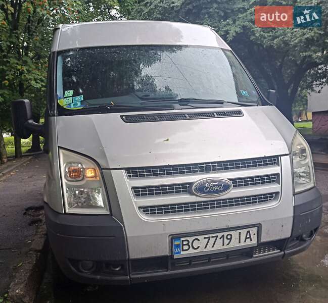 Мінівен Ford Transit Custom 2013 в 