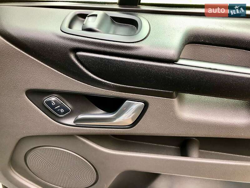Грузовой фургон Ford Transit Custom 2018 в Киеве фото 11 Грузовой фургон Ford Transit Custom 2018 в Киеве