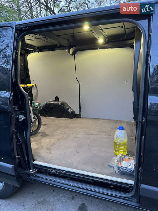 Вантажний фургон Ford Transit Custom 2017 в Львові фото 11 Вантажний фургон Ford Transit Custom 2017 в Львові