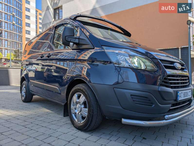 Вантажний фургон Ford Transit Custom 2014 в Івано-Франківську