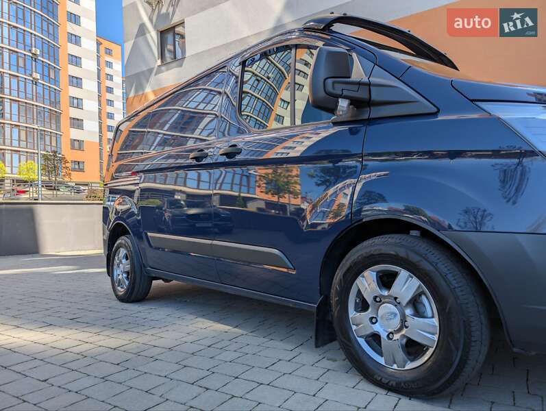 Вантажний фургон Ford Transit Custom 2014 в Івано-Франківську