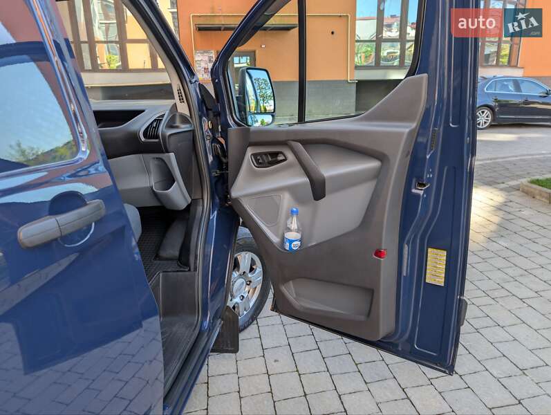 Вантажний фургон Ford Transit Custom 2014 в Івано-Франківську