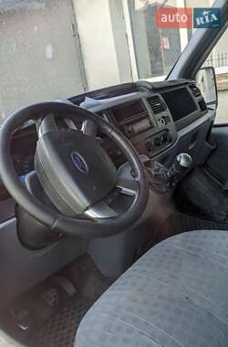 Ліфтбек Ford Transit Custom 2013 в 