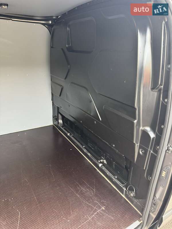 Вантажний фургон Ford Transit Custom 2020 в Луцьку