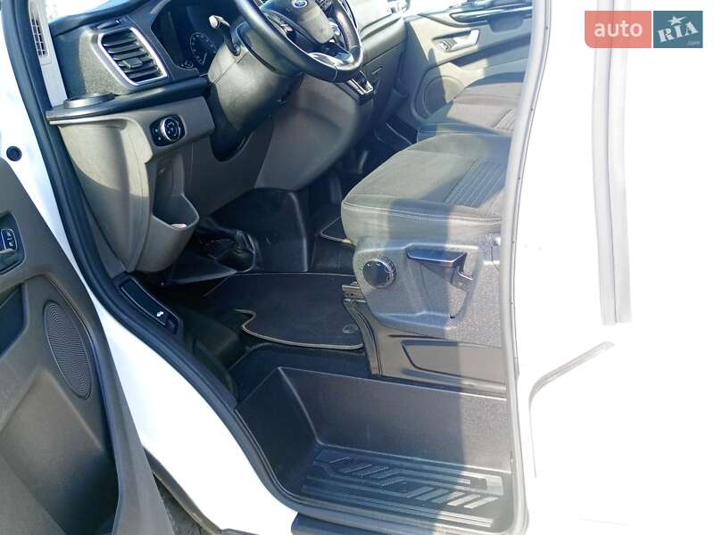Грузовой фургон Ford Transit Custom 2020 в Львове