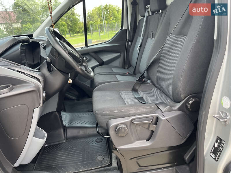 Вантажний фургон Ford Transit Custom 2016 в Бродах