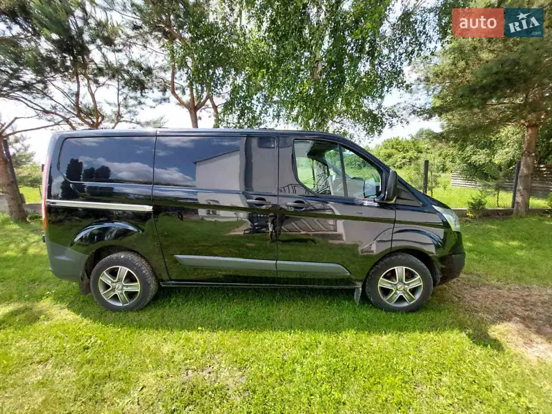 Грузовой фургон Ford Transit Custom 2015 в 
