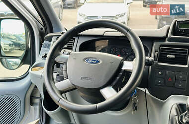 Минивэн Ford Transit Custom 2012 в 
