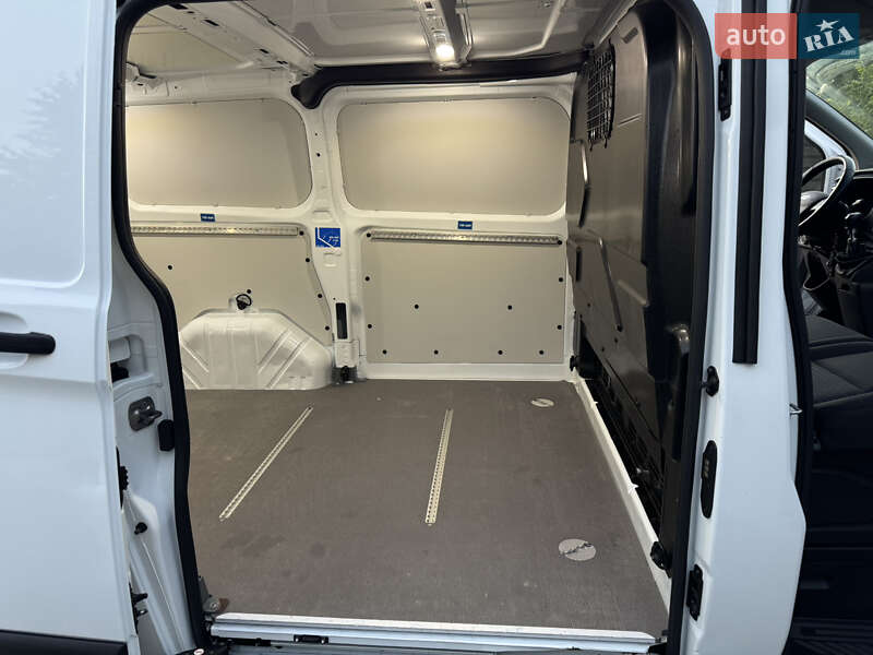Грузовой фургон Ford Transit Custom 2020 в Ирпене