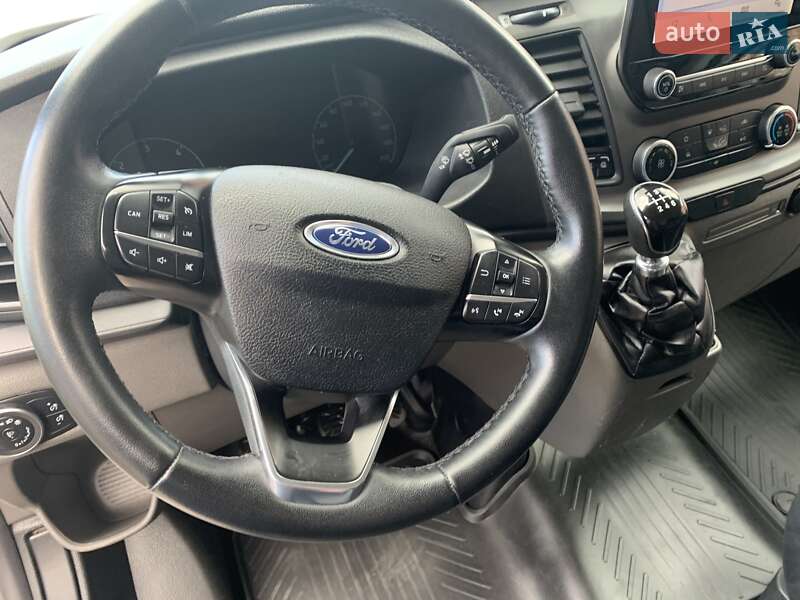 Вантажний фургон Ford Transit Custom 2022 в Рівному