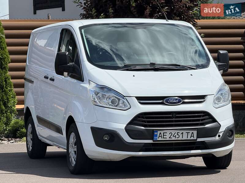 Вантажний фургон Ford Transit Custom 2015 в Києві