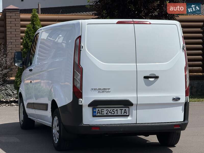 Вантажний фургон Ford Transit Custom 2015 в Києві