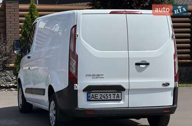 Грузовой фургон Ford Transit Custom 2015 в 