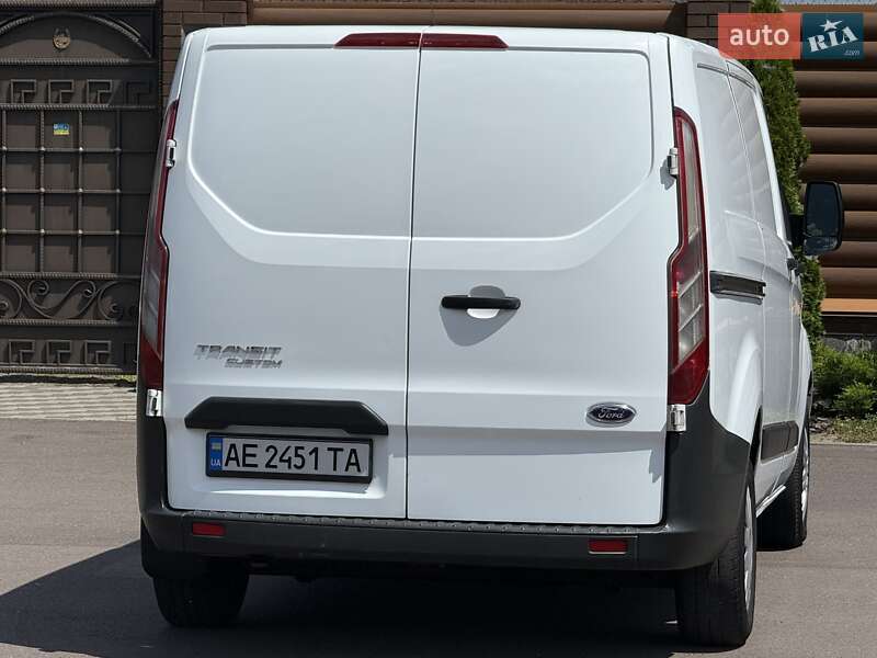 Вантажний фургон Ford Transit Custom 2015 в Києві