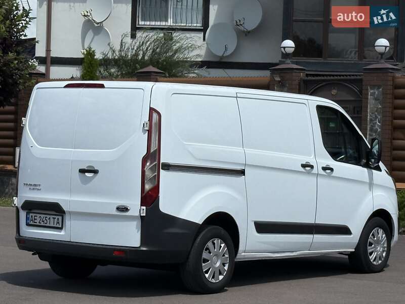 Вантажний фургон Ford Transit Custom 2015 в Києві