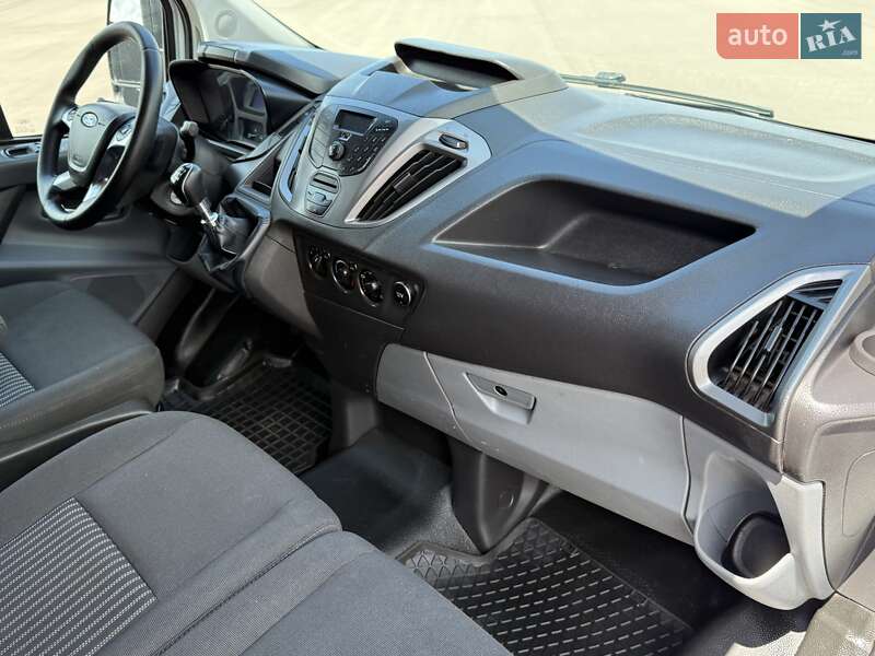 Вантажний фургон Ford Transit Custom 2015 в Києві