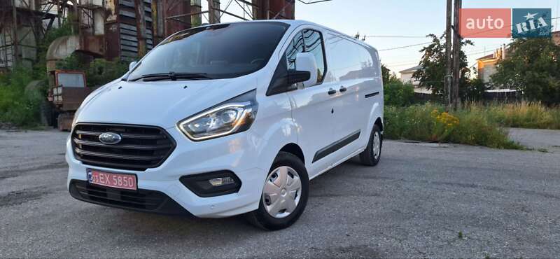 Вантажний фургон Ford Transit Custom 2021 в Бережанах