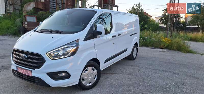 Вантажний фургон Ford Transit Custom 2021 в Бережанах