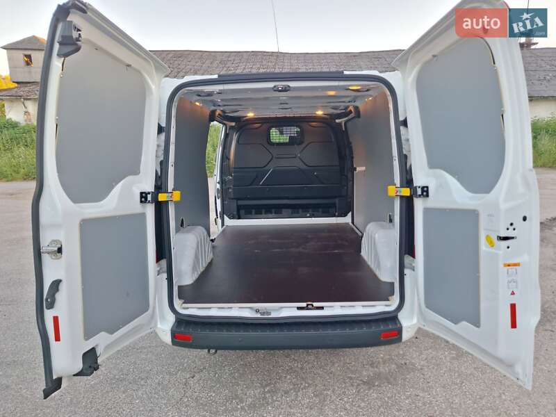 Вантажний фургон Ford Transit Custom 2021 в Бережанах