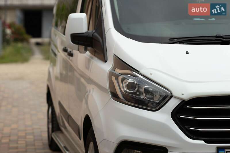 Минивэн Ford Transit Custom 2018 в Могилев-Подольске