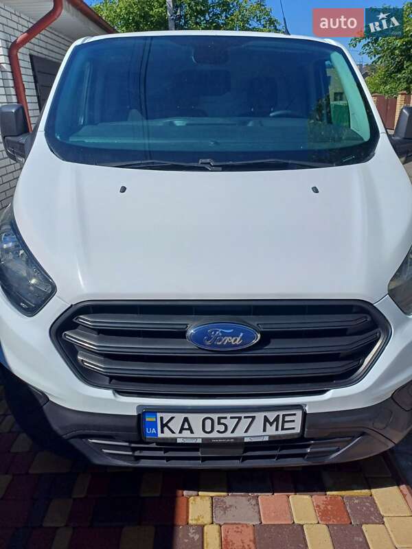 Грузовой фургон Ford Transit Custom 2019 в 