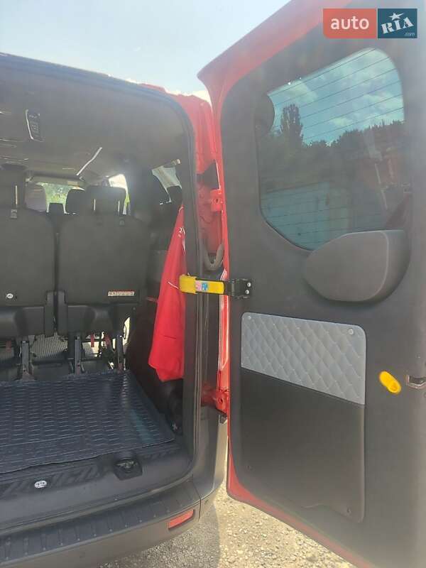Мінівен Ford Transit Custom 2014 в Дніпрі
