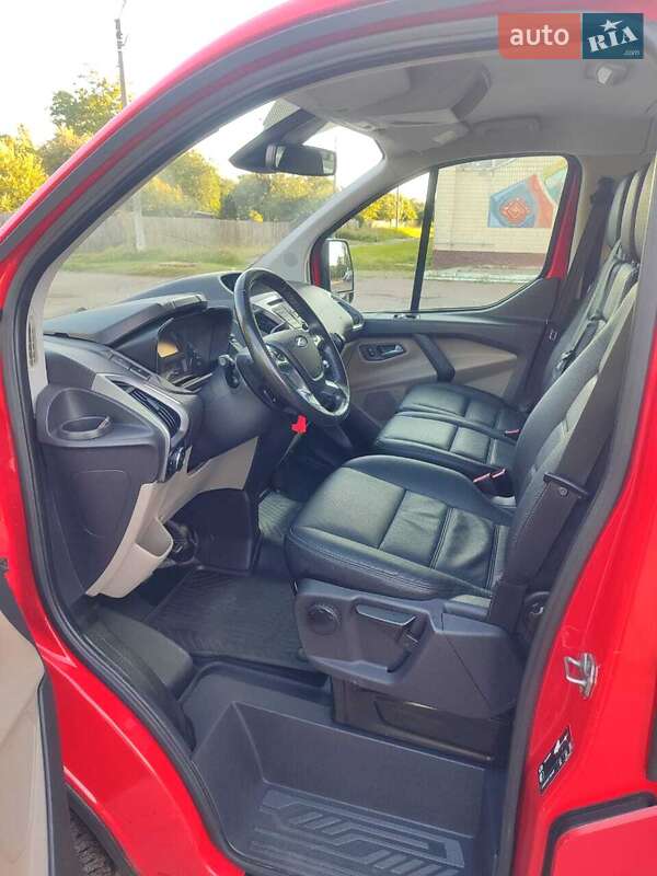 Вантажопасажирський фургон Ford Transit Custom 2016 в Рожище
