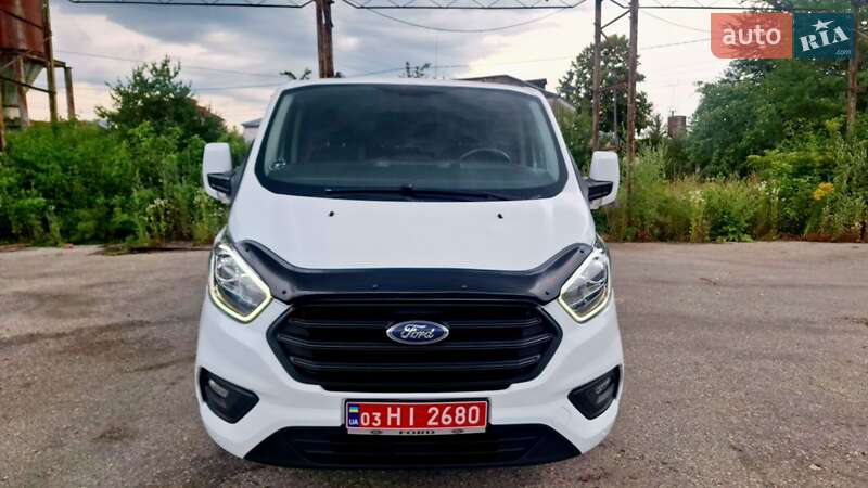 Вантажний фургон Ford Transit Custom 2021 в Бережанах