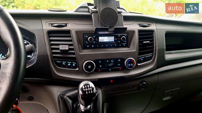 Вантажний фургон Ford Transit Custom 2021 в Бережанах