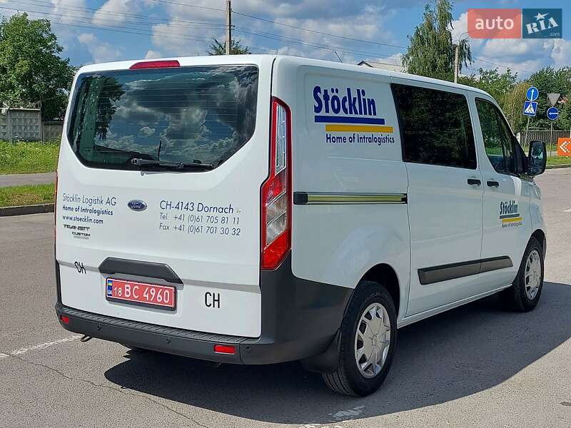 Вантажний фургон Ford Transit Custom 2016 в Рівному