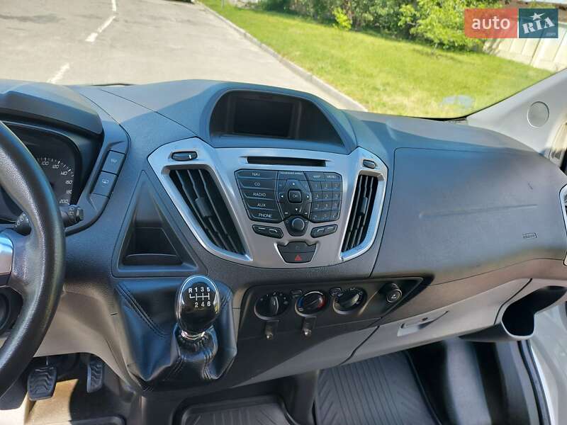 Вантажний фургон Ford Transit Custom 2016 в Рівному