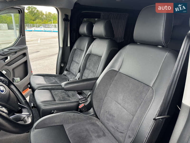 Мінівен Ford Transit Custom 2021 в Чернівцях