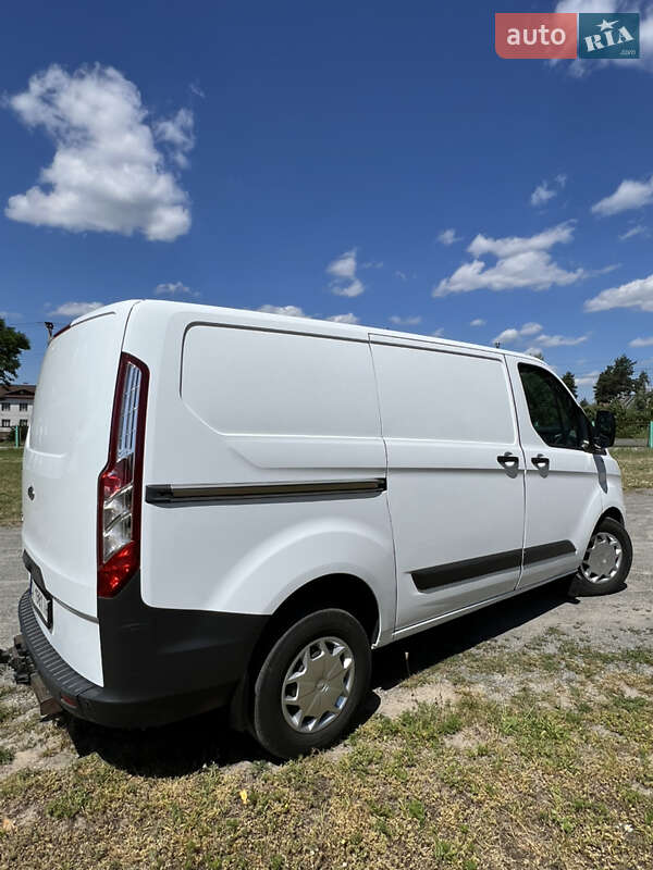 Вантажний фургон Ford Transit Custom 2016 в Бородянці