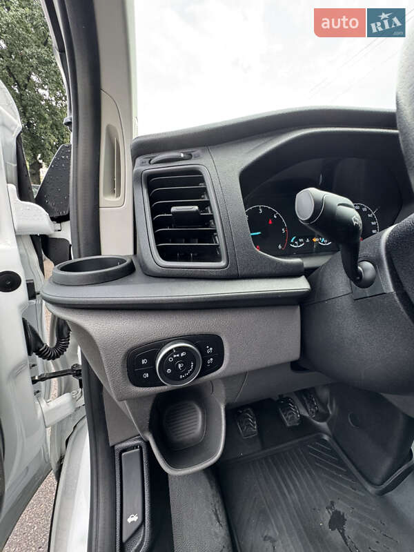 Грузовой фургон Ford Transit Custom 2020 в Киеве