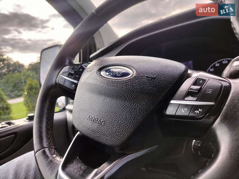 Вантажний фургон Ford Transit Custom 2018 в Дунаївцях