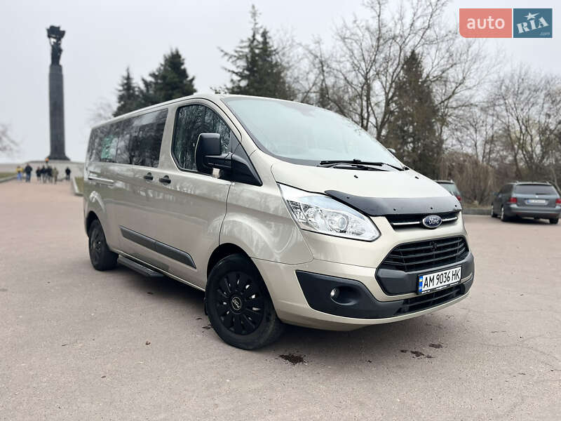 Минивэн Ford Transit Custom 2016 в 